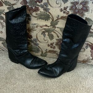 PAZZO Black Textured Heeled Boots